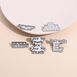 Vui Toán Học Quote Trâm men pins tùy chỉnh cơ bản toán học không nói chuyện với tôi về toán học Trâm ve áo huy hiệu đồ trang sức quà tặng cho sinh viên - Product Image 3