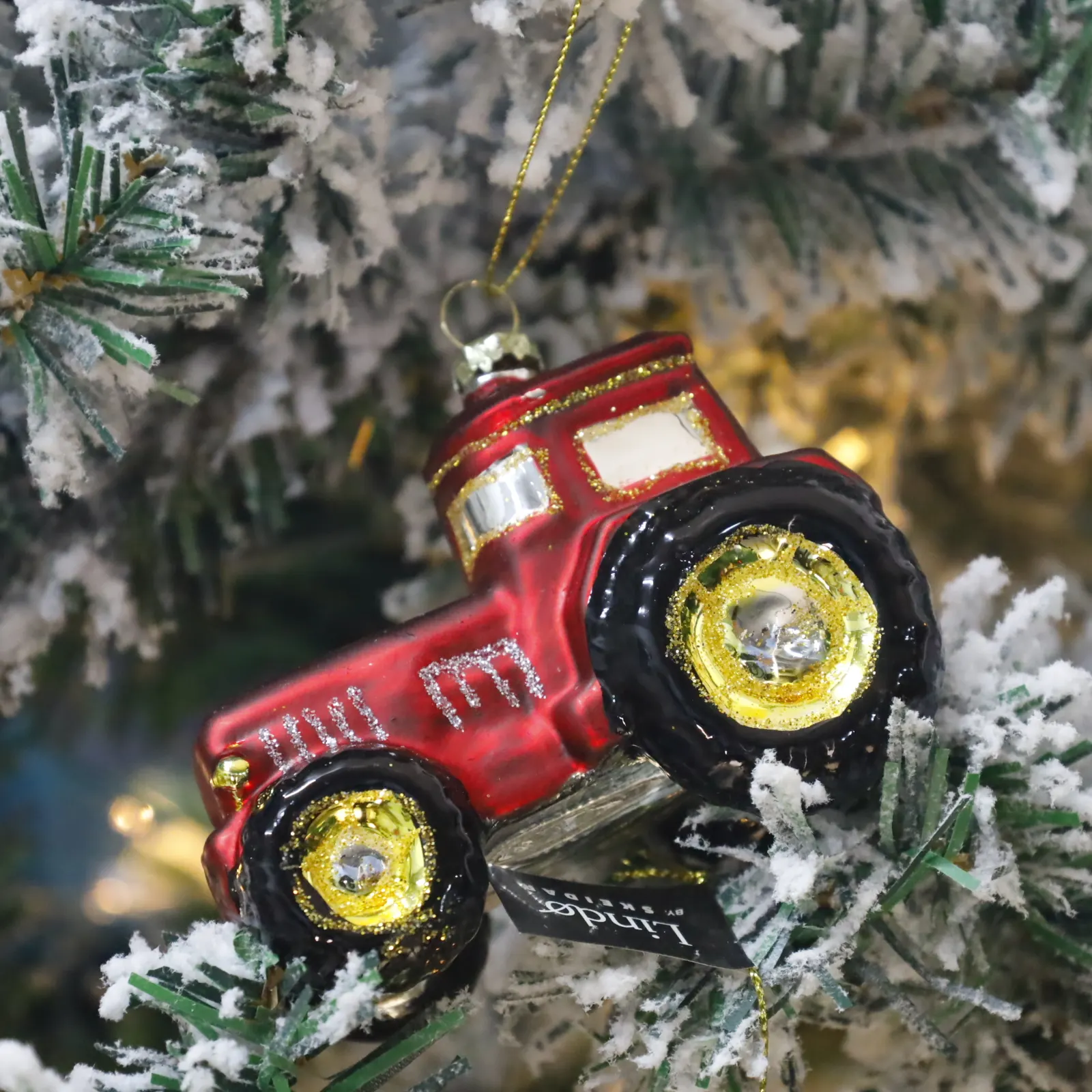 Décoration d'ornement en verre de tracteur rouge de couleur peinte à la main personnalisée décorations de cheminée d'arbre de Noël