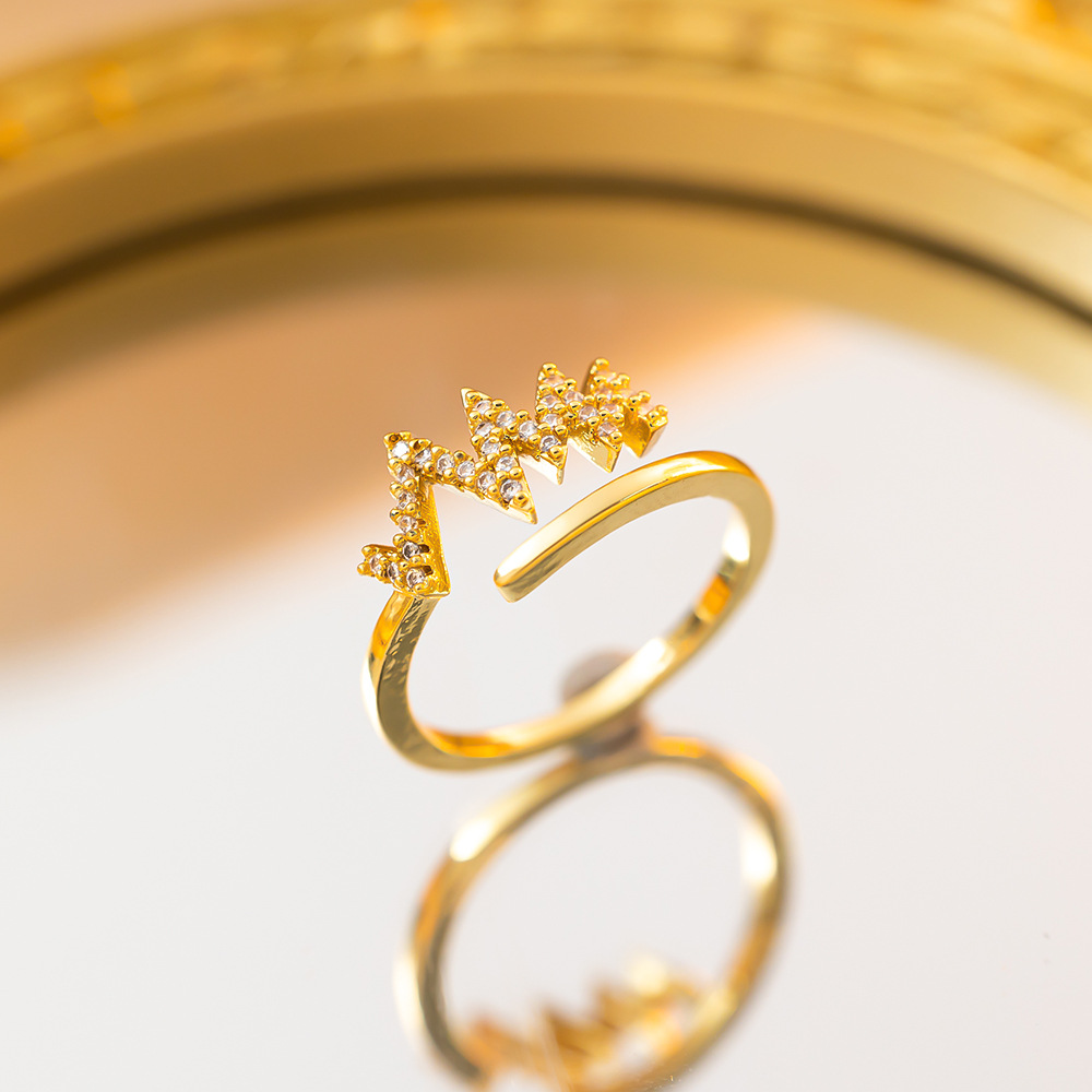 Bague ECG en or, entièrement sertie de diamants.