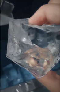 Ersatzteile Automatisch Drei Funktionen All-in-One-Eismaschine Nugget-Form Eismaschine Tragbar für den Einzelhandel - Product Image 3