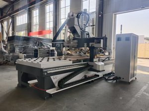 Máquina enrutadora CNC ATC de alta eficiencia LU DIAO para enrutador CNC ATC de madera MDF 1325 con hoja de sierra - Product Image 6