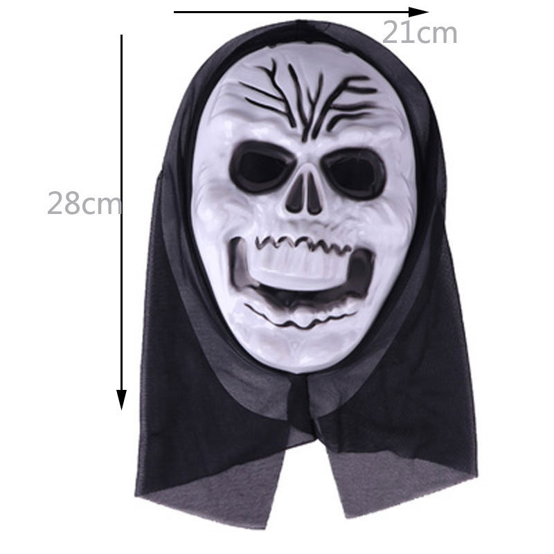 Masque de roi fantôme blanc