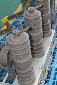 Disyuntor de vacío IEC 62271 de, interruptor automático de 12kV, 630A, polos sellados IP67, directo de fábrica y envío rápido - Product Image 3