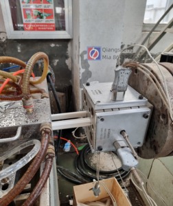 Colorful Tpu/pvc Plastic Welt/keder <strong>Extruding</strong> <strong>Machine</strong> <strong>Used</strong> for Shoes and Bags Luggage From China