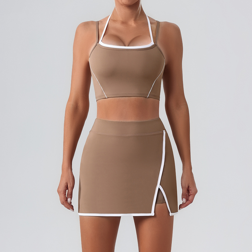 soutien-gorge + jupe + kaki