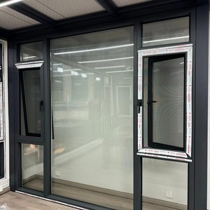 Finestre e porte a battente a risparmio energetico di qualità