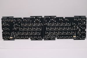 Factory Custom <strong>Keyboard</strong> PCB Board MX Switch Hot-Swap/RGB Support/ USB-C Wired QMK/VIA Firmware PCBA For Gaming <strong>Keyboard</strong> - Product Image 2