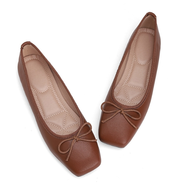 สีน้ำตาล