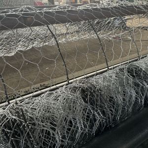 China Factory Galvani zed Hexagonal Wire Mesh Roll mit Drapery Mesh Rockfall Netting für Hangs chutz - Product Image 3