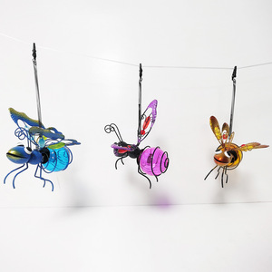 Xách tay đầy màu sắc LED năng lượng mặt trời Bee bướm chuồn chuồn khá đèn lồng cho ngoài trời treo Clip vườn Đảng kỳ nghỉ cảnh quan trang trí - Product Image 6