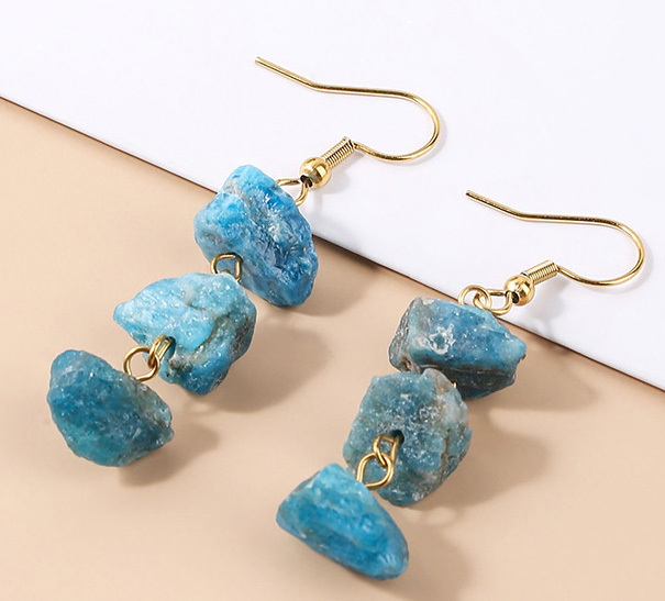 orecchino in apatite dorata
