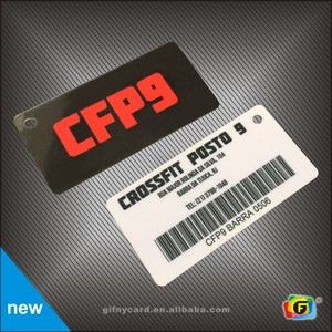 Tarjeta de PVC resistente al agua/etiqueta clave código QR único NFC RFID interfaz de comunicación NTAG213 Chip 13,56 MHz ISO 25mm USO COMERCIAL