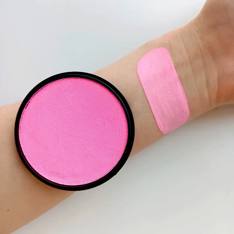 Fluorescence light pink