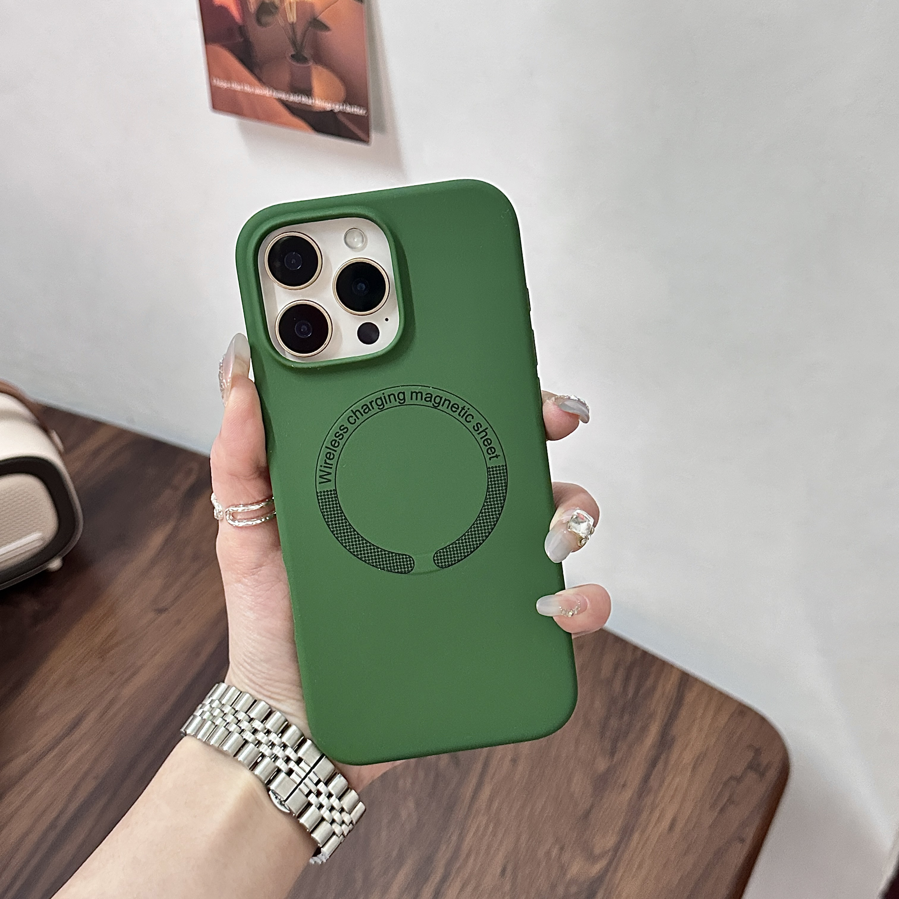 Verde oscuro