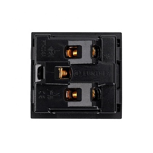 带3个交流插座10A额定电流WiFi连接的通用卡式电源插头 - Product Image 5