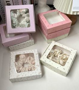 Tùy Chỉnh Kích Thước Và Thiết Kế Logo Các Tông Giấy Tóc Tie Phụ Kiện Satin Lụa Scrunchies Thiết Lập Hộp Quà Tặng Bao Bì Cho Scrunchies - Product Image 6