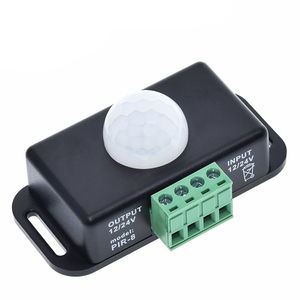 Interruptor de Sensor de movimiento PIR de ajuste automático 8A, módulo de interruptor de luz infrarroja IR para lámpara de tira LED - Product Image 1