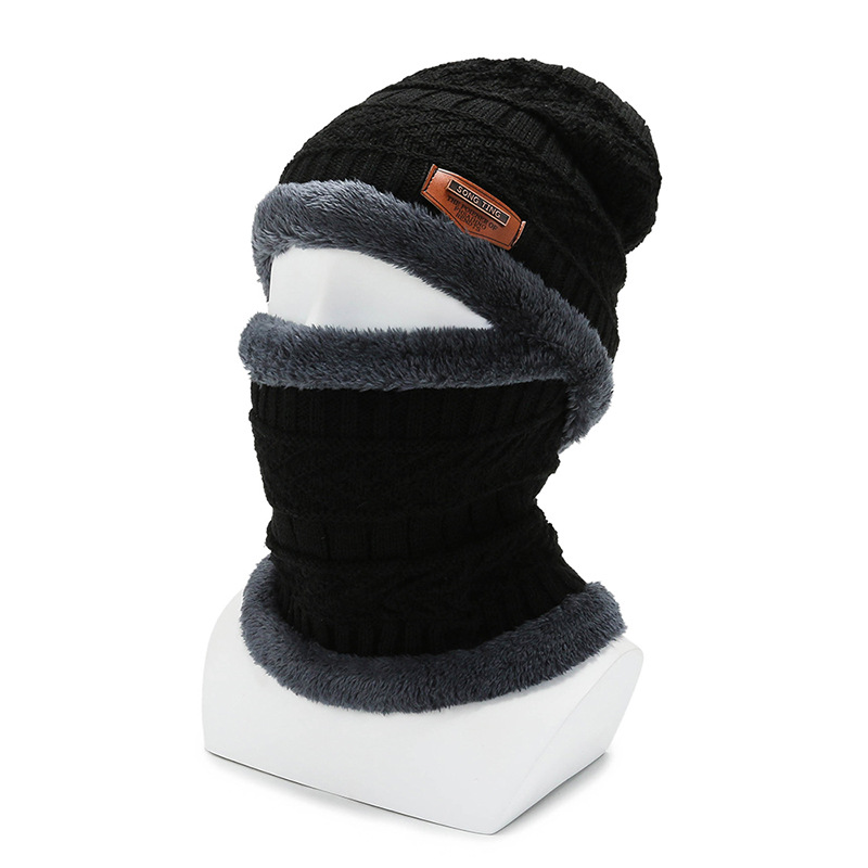 Negro (sombrero + bufanda)