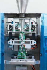 JCL VFFS 2 4 Heads Multihead Linear Weigher Pouch Packing Machine Grain Farro Filling and Packing Machine - Product Image 2