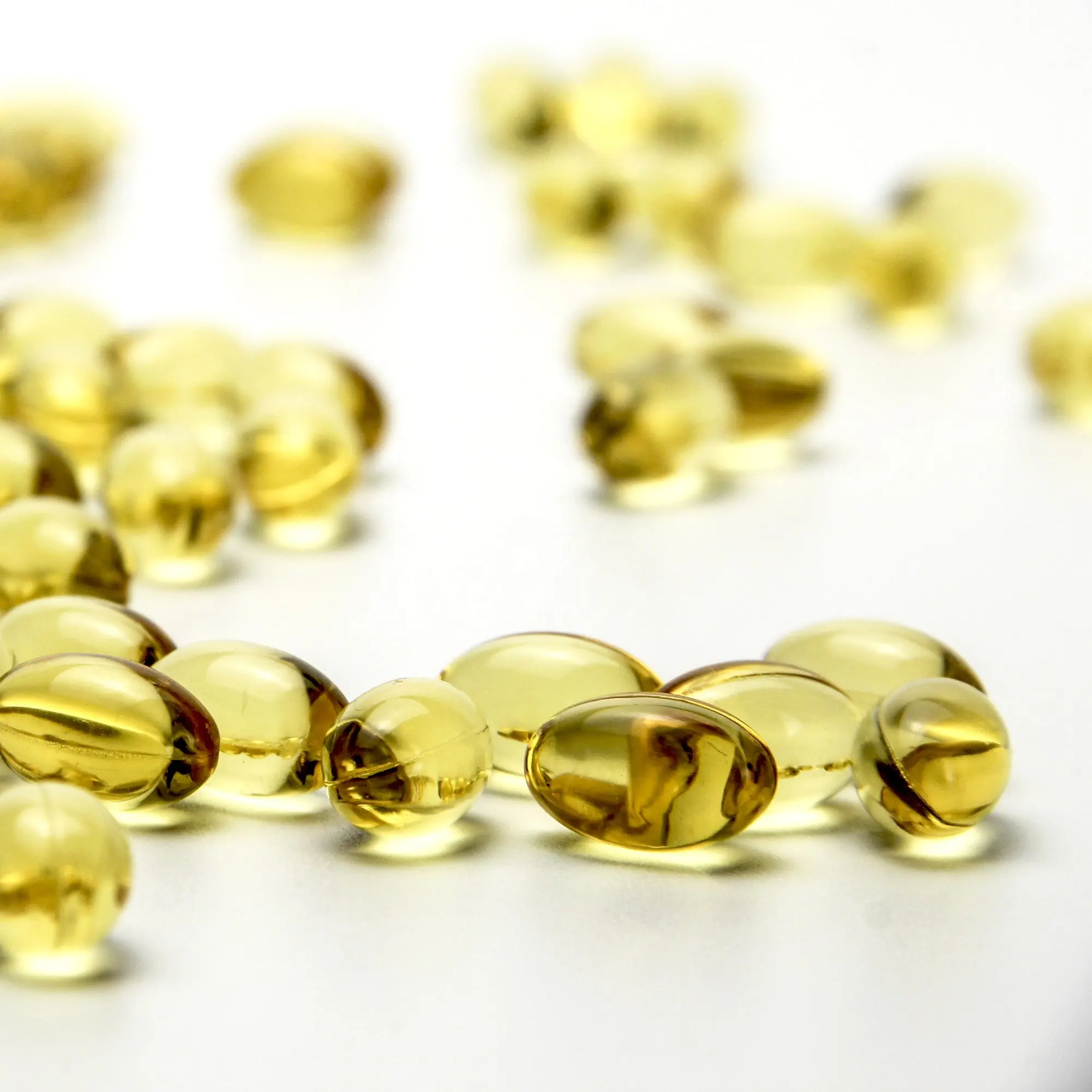 China fornecedor melhor venda vitamina a vitamina d3 vitmin e cod liver óleo softgel cápsula em massa