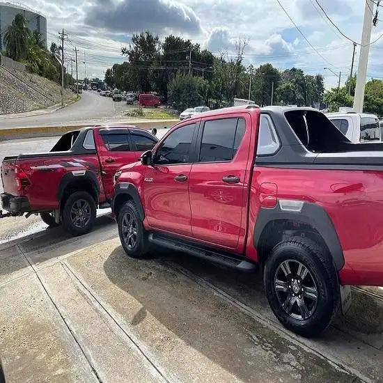 SURE PICK 2021 DOBLE CABINA TOYOTA HILUX PICK UP DISPONIBLE