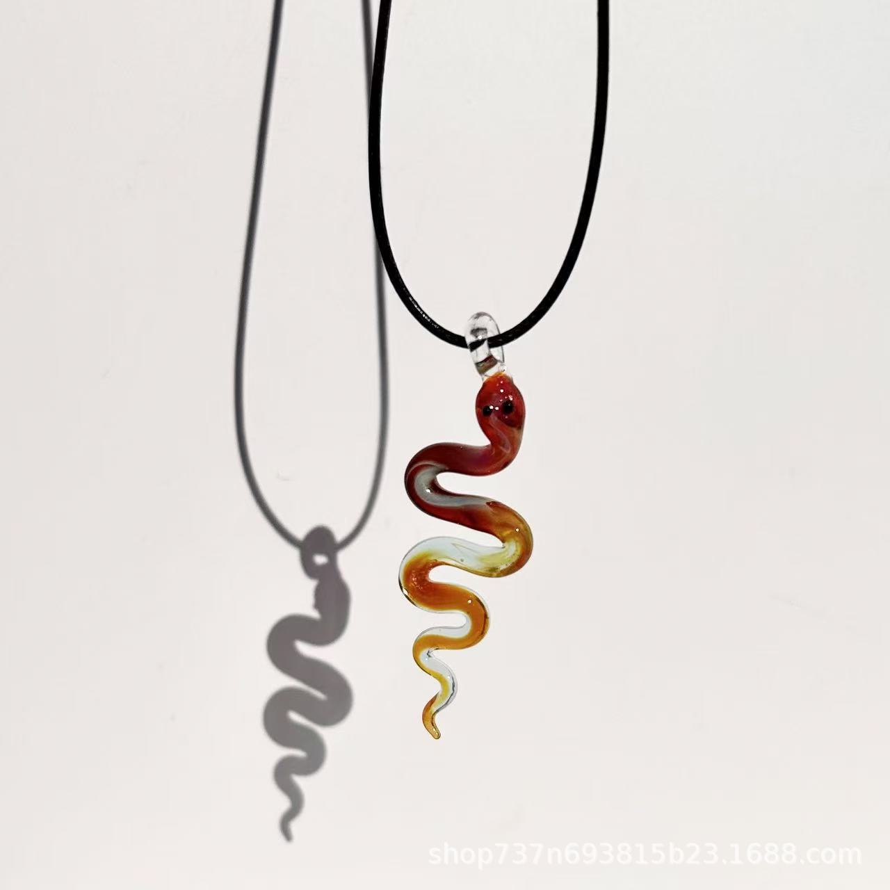 Imported mixed color simulated snakes pendant3With leather rope