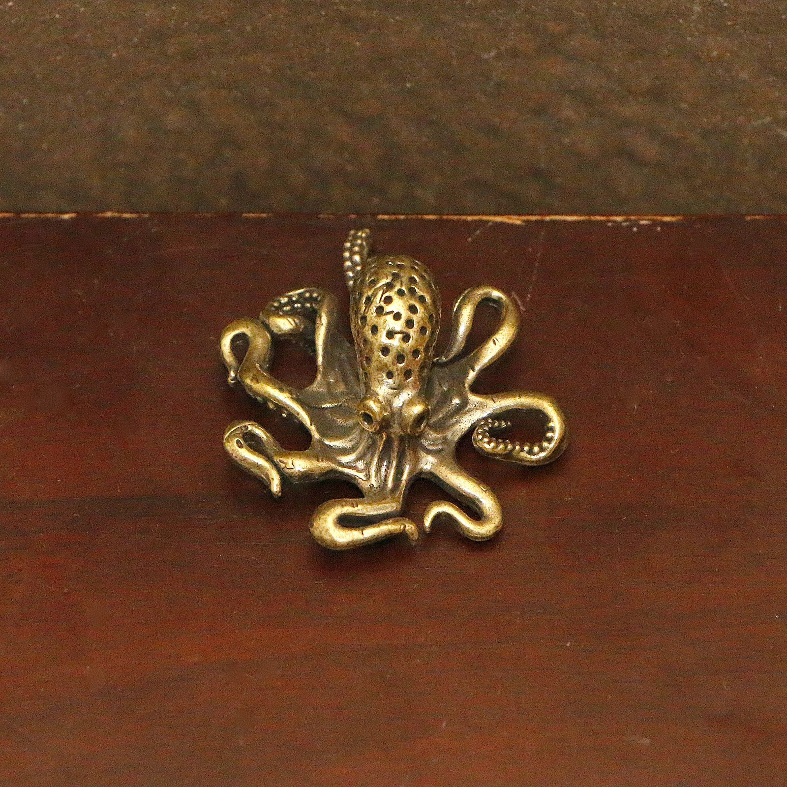 Petite figurine de poulpe colorée