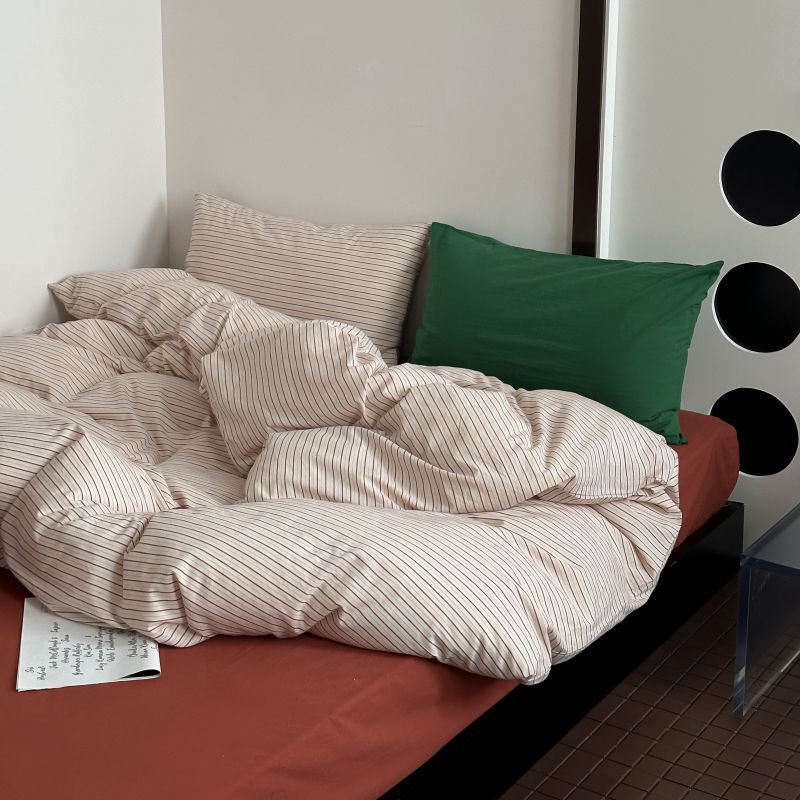Red strip (pillowcase red strip green)