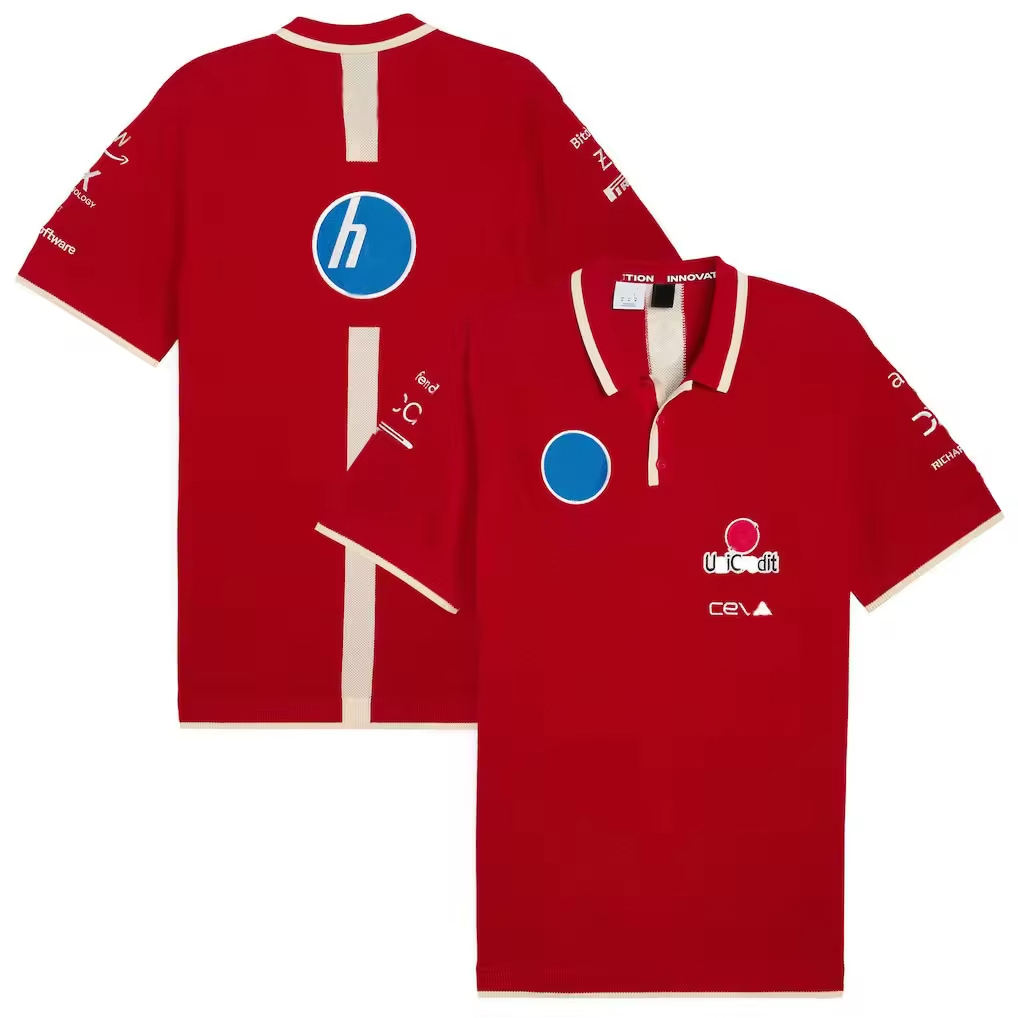 สีแดงเข้ม