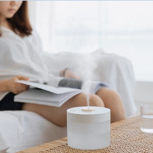 Humidifier OEM Large Capacity LED Humidifier for Bedroom Office Rechargeable Wireless Humidity Humidifier - Product Image 3