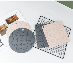 永利圆形热垫Trivets防滑硅胶Trivet桌面垫，耐热锅架 - Product Image 5