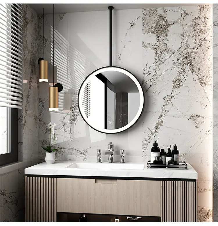 Il lusso leggero personalizza lo specchio da bagno sospeso con luce a LED a sospensione a soffitto per la famiglia dell'hotel