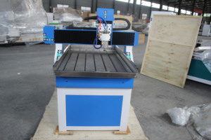 Minimáquina enrutadora cnc de 3 ejes, enrutador ATC cnc 1325, máquina de torno de madera para fabricación de puertas de paneles de tablero de mdf - Product Image 5