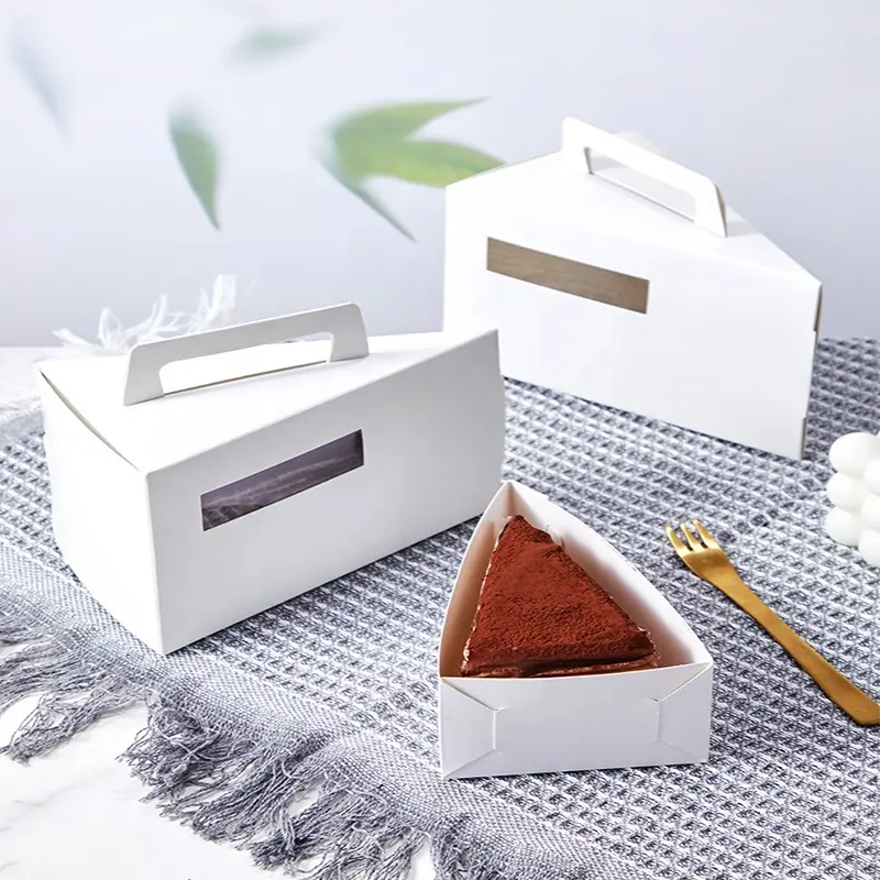 Oem maison boulangerie tiramisu gâteau graduation dessert boîte triangle blanc papier boîte pour dessert gâteau tranche emballage