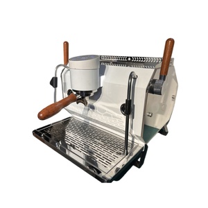 Halbautomat ische Kaffee maschine mit zwei Kesseln Programmier bare Einzel gruppe - Product Image 2