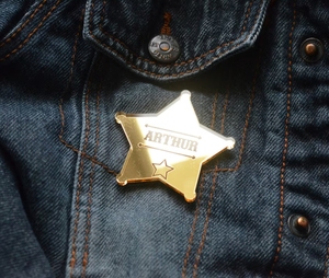 Cá Nhân Mạ Vàng Cảnh Sát Trưởng Sao Huy Hiệu Cảnh Sát Trưởng Huy Hiệu Với Tên Đầu Tiên Sinh Nhật Trang Trí Cao Bồi Món Quà Sinh Nhật - Product Image 5