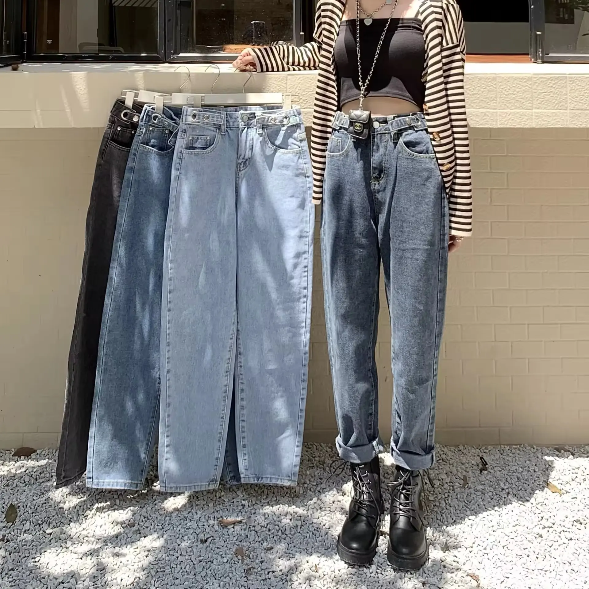 Jeans rasgados para mujer Jeans elásticos desgastados Capri Mom Jean con agujero