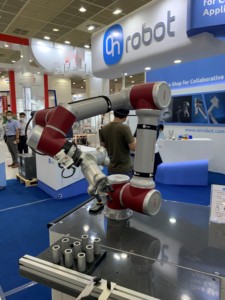Robot di imballaggio con 6 assi braccio robotico di imballaggio di Cobot utilizzato per il pacchetto di telefonia Mobile facile programma come imballaggio braccio robotico