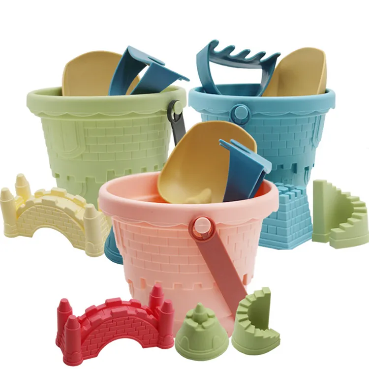 6pcs Summer Outdoor Seaside Plastic Playing Sand Water Play Tools con pala a secchiello per Set di giocattoli da spiaggia per bambini