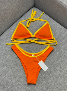 Logotipo personalizado 2025 Conjuntos de Bikini triangular de dos piezas Traje de baño con estampado de colores en contraste Ropa de playa de encaje Cadena de diseñador personalizada - Product Image 3