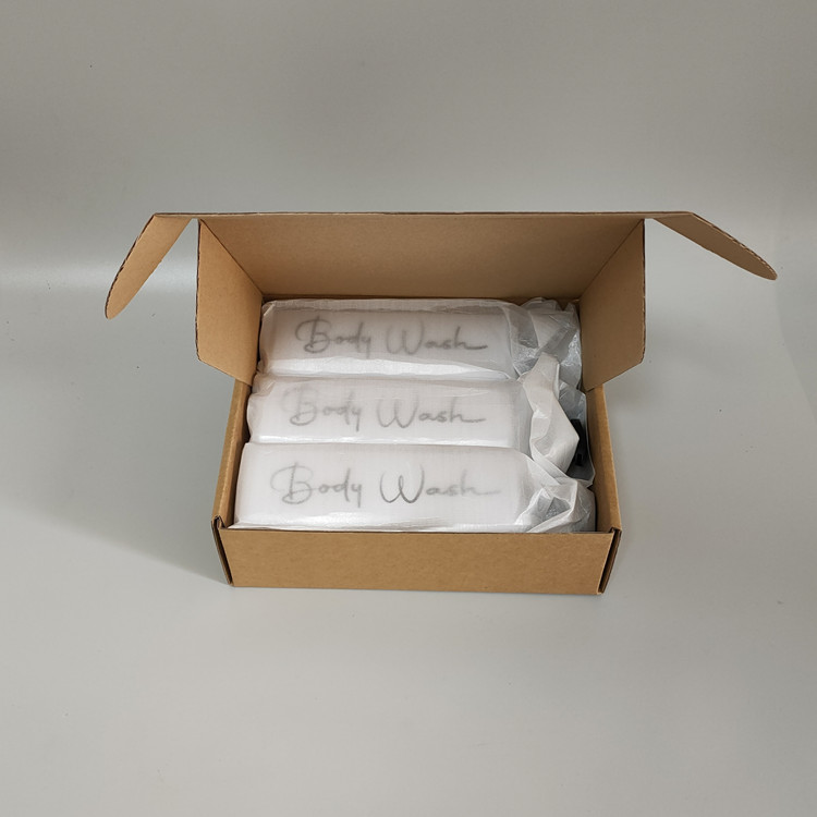 สามขวดล้างร่างกายที่ว่างเปล่า