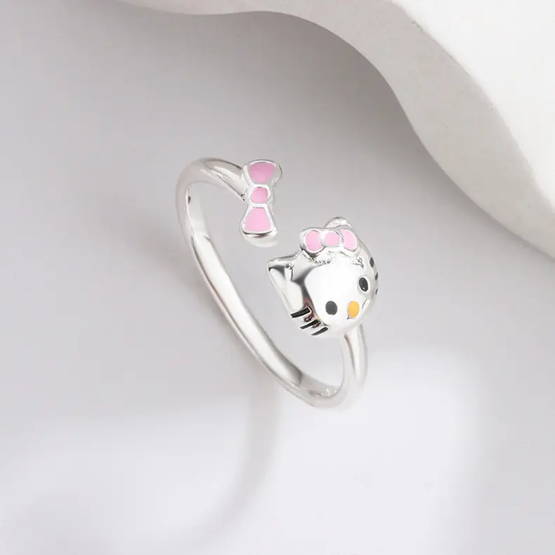 2012 hello kitty engagement ring