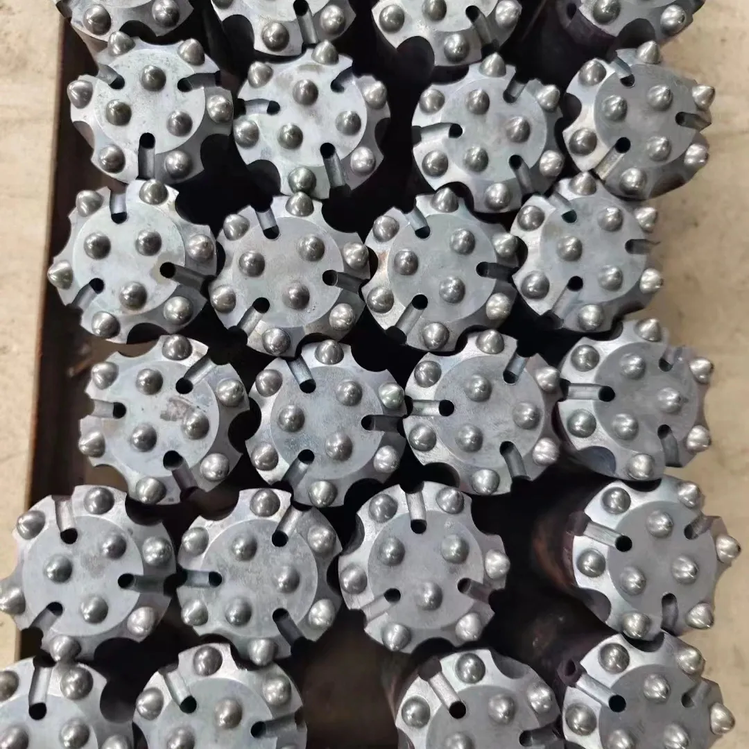 Foret conique à 9 boutons pour perceuse à roche
