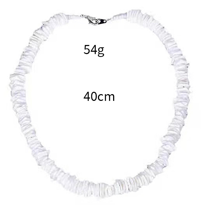 Collar de conchas trituradas
