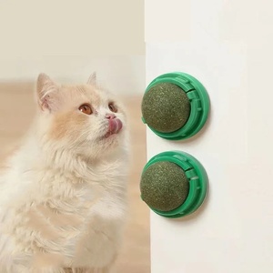 Wall Stick-on Happy Interactive Dientes Limpieza Gato Juguete Mint Catnip Ball para gatos Jugando a masticar - Product Image 1