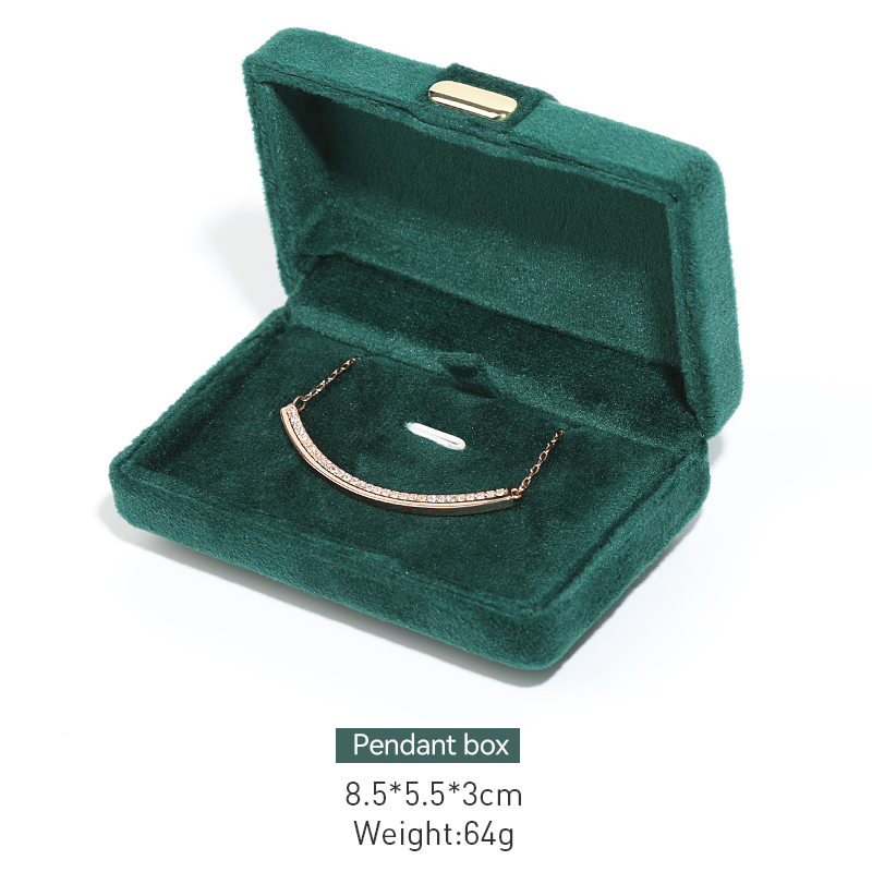 Boîte à collier vert