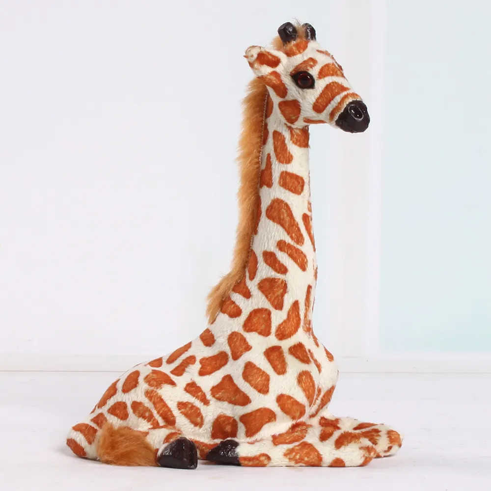 Decorações baratas do Natal da fábrica Outdoor Decor Brinquedos Girafa Animal plástico Girafa personalizado tamanho para Home Plush Unisex 1 PC