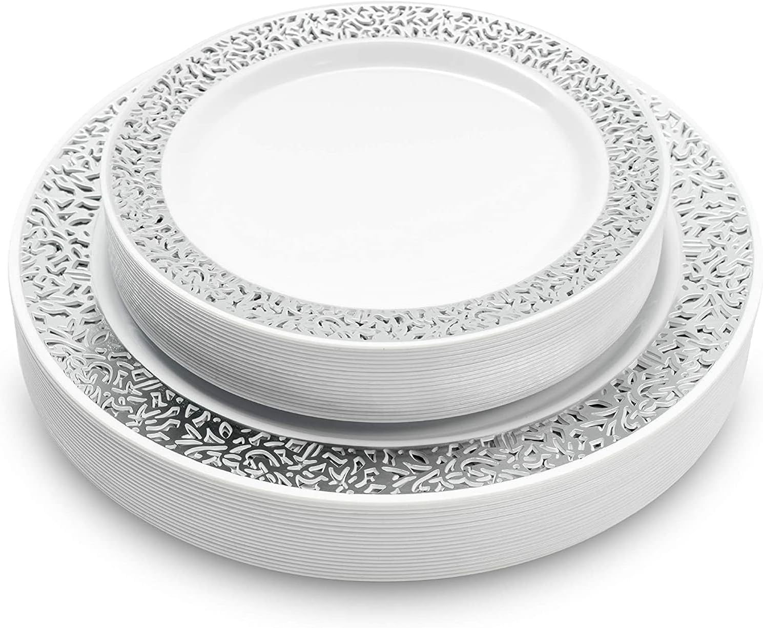 Solo platos con encaje plateado.