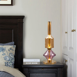 Hiện đại tối giản phong cách retro Đèn bàn sang trọng vàng cảm ứng thân thiện với môi sắt PC cơ thể dẫn ánh sáng AC cung cấp điện tùy chỉnh đóng gói - Product Image 6