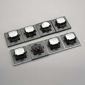 Glass Switch Multi Socket <strong>Au</strong> Uk Switch Socket Timer <strong>Remote</strong> Control Wall Switch Tuya WiFi Smart Power Socket Plug - Product Image 5
